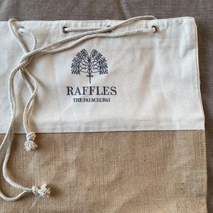 Tote Bag Large & Thongs fr FABULOUS RAFFLES DUBAI Summer Beach Canvas Hotel NEW